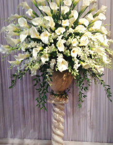 CALA LILY ELEGANT BASKET