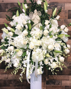 ALL WHITE ANGEL BASKET