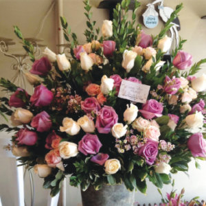 WHITE AND PURPLE ROSE BASKET