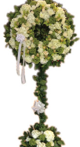WHITE AND GREEN ASSORTED WREATH